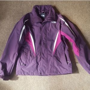 North face ski jacket with liner.